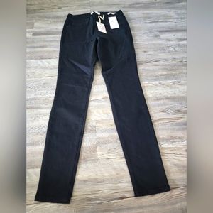 NWT Jessica Simpson Kiss Me Jeans Size 28